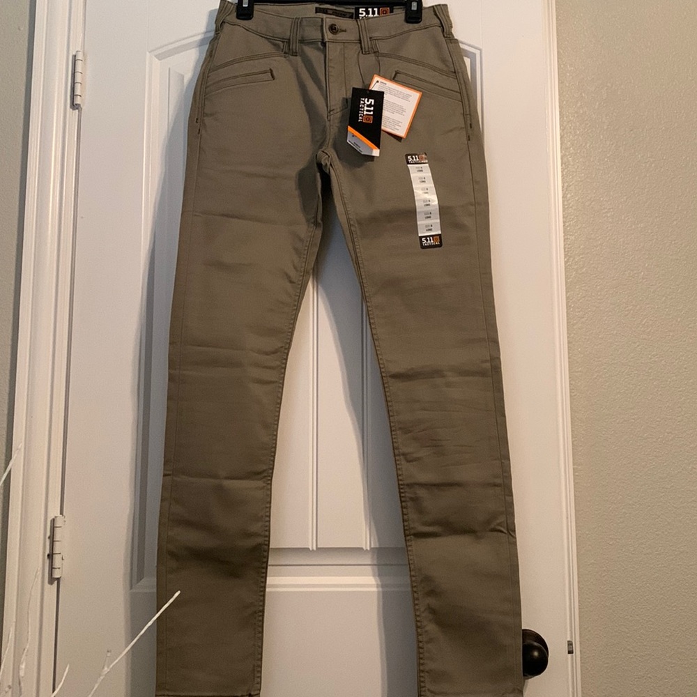 Women’s 5.11 Tactical Pants sz 6 New